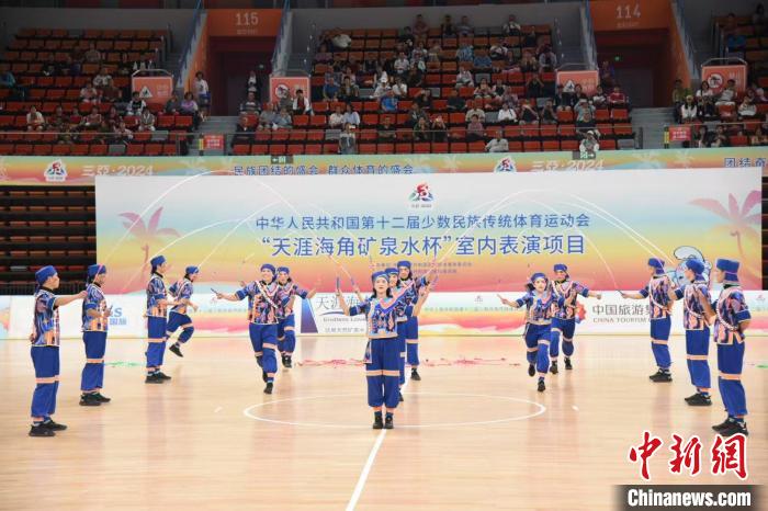 用一根绳子跳出民族风：