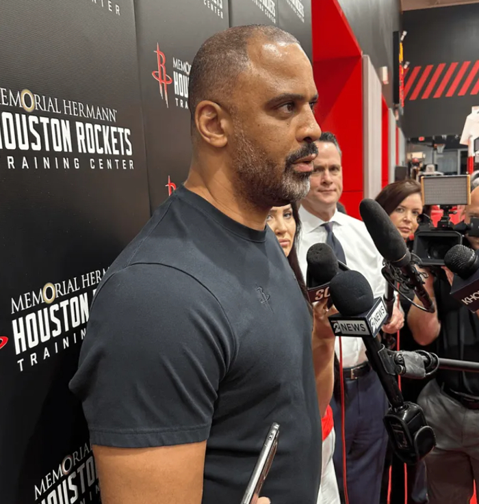 文霍斯特言论未动摇詹姆斯季后赛备战决心