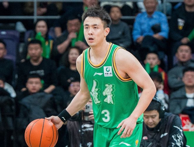 辽宁客场惨败上海 赵继伟社媒发声引热议