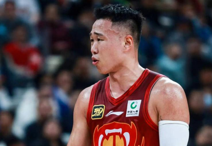 贺希宁成深圳队史首MVP 粤辽两队颗粒无收 新生代